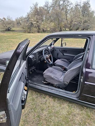 Volkswagen: Volkswagen Jetta: 1985 г., 1.6 л, Механика, Бензин, Купе — 12