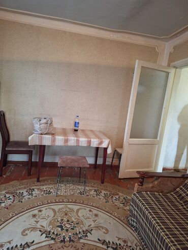 Uzunmüddətli kirayə mənzillər: Gəncə şəhəri Texnologiya Universitetə yaxın, 44 nömrəli məktəbin — 2