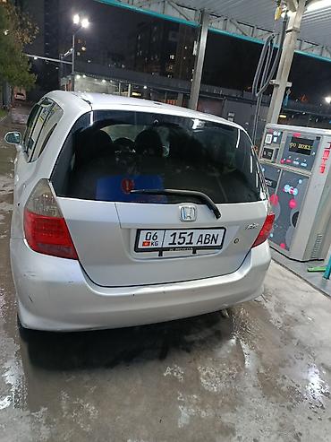 Honda: Honda Fit: 2003 г., 1.3 л, Вариатор, Бензин, Хэтчбэк — 5