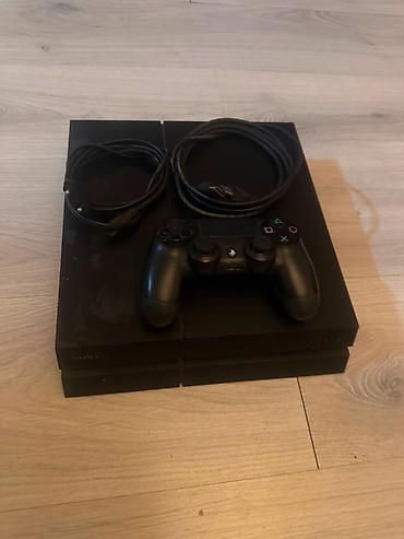 ps4 icare: Playstation 4 satilir. Çox az istifadə olunub. Hətda toplamda istifade — 2