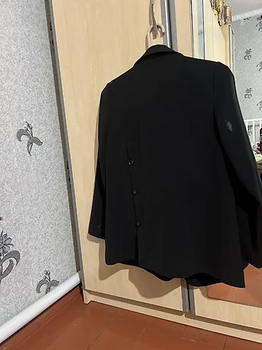 Женский пиджак в хорошем состоянии 1000с. Размер 42-44 at lalafo.kg Женский пиджак в хорошем состоянии 1000с. Размер 42-44