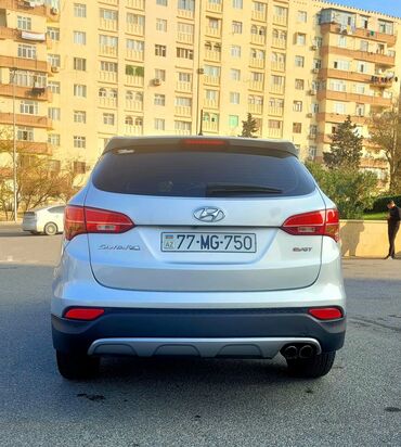 Hyundai: Hyundai Santa Fe (DM) krossover Xüsusiyyətlər: - Korpus rəngi: gümüşü — 4