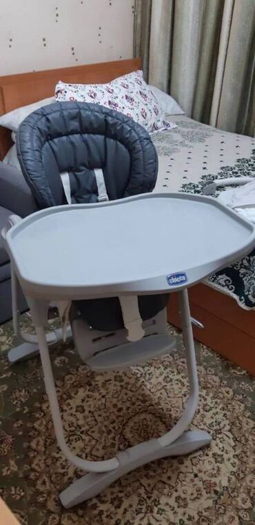 столик для кормления ребенка: Тамактандыруучу отургуч Кыздар үчүн, Балдар үчүн, Колдонулган