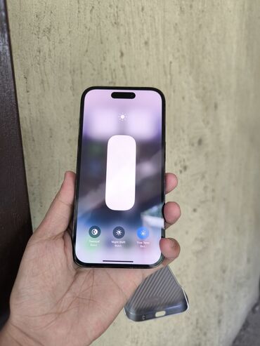 зарядка для ноутбука в машину: IPhone 14 Pro, Б/у, 128 ГБ, Black Titanium, Защитное стекло, Чехол, 83 %