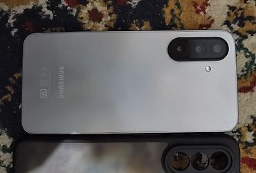 самсунг a: Samsung Galaxy A17, Б/у, 256 ГБ, цвет - Серый, 2 SIM — 1