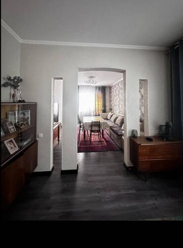 долгосрочная квартира пишпек: 3 комнаты, 88 м², 106 серия улучшенная, 1 этаж, Евроремонт