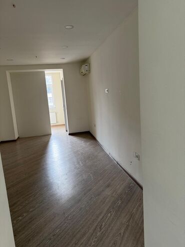 Digər kommersiya daşınmaz əmlakı: İcarəyə obyekt – küçəyə çıxışı olan 1-ci mərtəbə 51 kv duz yolun -da lalafo.az — 7 Digər kommersiya daşınmaz əmlakı: İcarəyə obyekt – küçəyə çıxışı olan 1-ci mərtəbə 51 kv duz yolun — 7