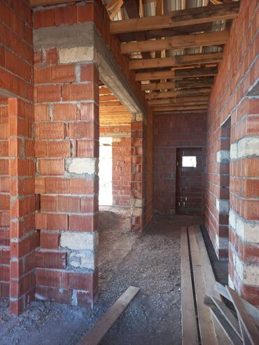 Həyət evləri və villaların satışı: 4 otaqlı, 135 kv. m, Kredit yoxdur, Təmirsiz — 26