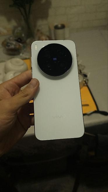 iphone 7 128: Vivo X300 Pro, Б/у, 256 ГБ, цвет - Белый — 2
