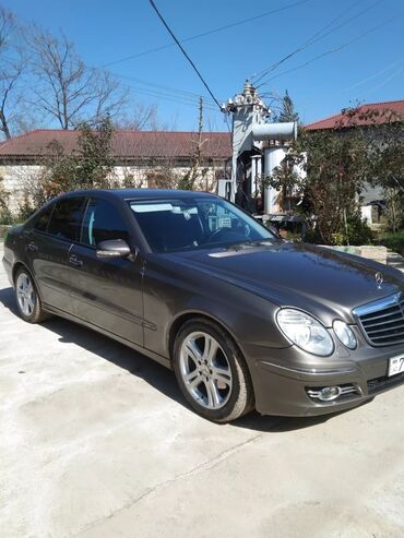 Mercedes-Benz: Mercedes-Benz E 220: 2.2 l | 2008 il Sedan — 3
