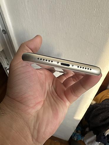 iphon se: IPhone 11, 64 GB, Ağ, Face ID — 8