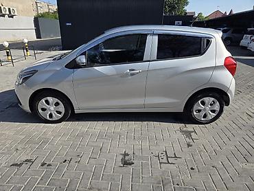 spark 1: Chevrolet Spark: 2017 г., 1 л, Автомат, Бензин, Хэтчбэк — 4