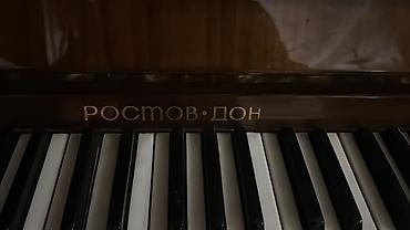 пианино в баку: Piano – klassik üslubda, parlaq taxta korpuslu. Xüsusiyyətlər: - Dik — 2