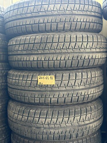 Шины: Шины 205 / 65 / R 16, Зима, Б/у, Комплект, Легковые, Япония, Bridgestone