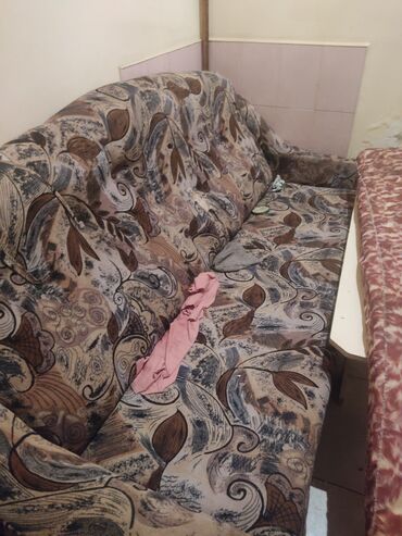saloglu divan: Divan, İşlənmiş, Açılmayan, Bazasız, Parça, Çatdırılma yoxdur