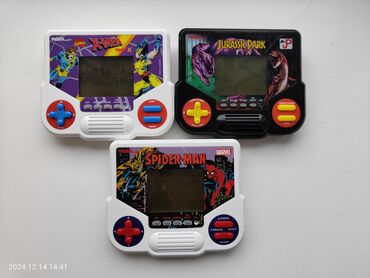 игрушки детские бу: Продаю портативные консоли игры Tiger electronics 6500 сом за три