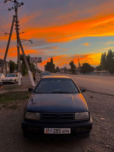 головка пассат 1 8: Volkswagen Vento: 1991 г., 1.8 л, Механика, Бензин, Седан