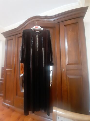 коричневое платье в пол: Вечернее платье, Классическое, Длинная модель, Велюр, С рукавами, Камни, 2XL (EU 44)