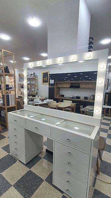 Masa və oturacaq dəstləri: Vizaj/kosmetik üçün işıqlandırmalı makiyaj masası dəsti - Dizayn — 15