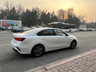 Kia: Kia K3: 2021 г., 1.6 л, Типтроник, Бензин, Седан — 4