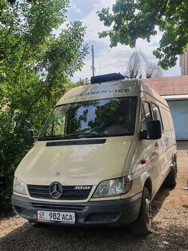 Легкий грузовой транспорт: Легкий грузовик, Mercedes-Benz, Стандарт, До 1 т at lalafo.kg Легкий грузовой транспорт: Легкий грузовик, Mercedes-Benz, Стандарт, До 1 т