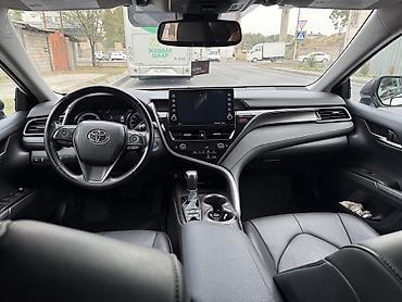 Toyota: Toyota Camry: 2022 г., 2.5 л, Гибрид, Седан — 7