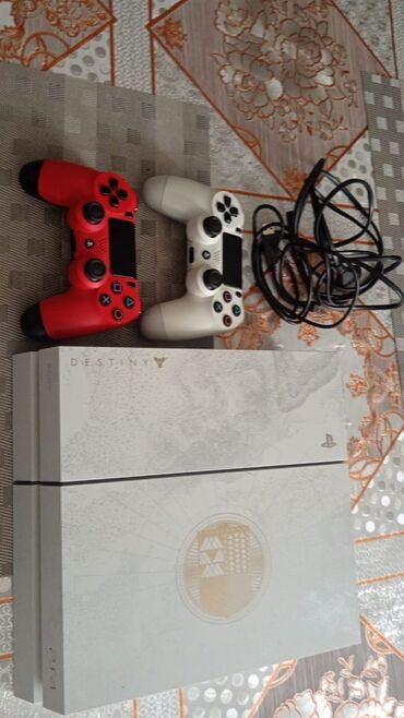 Техника для кухни: Salam təzədir ps 4 iki pult orginaldı