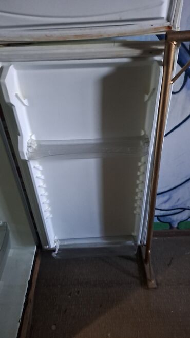 холодильник 5000 сом: Муздаткыч Nord, Колдонулган, Эки камералуу