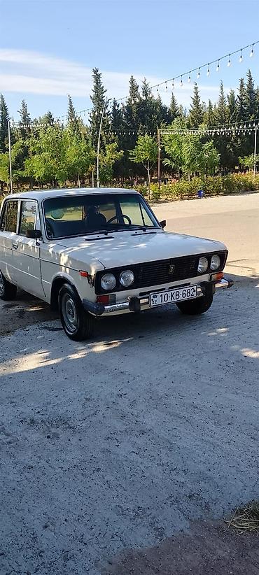 ford sedan: 4 dene teze teker altında otur sür maşin di hec bir purbelmi yoxdur — 1