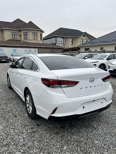 Продажа авто: Hyundai Sonata: 2021 г., 2 л, Автомат, Бензин, Седан — 3