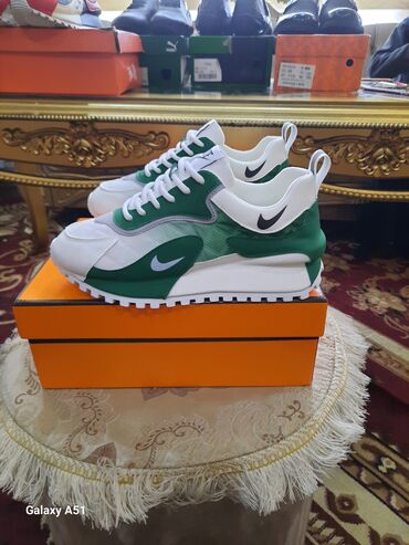 Кроссовки и спортивная обувь: Мужские кроссовки, 39, Новый, цвет - Зеленый, Платная доставка — 9