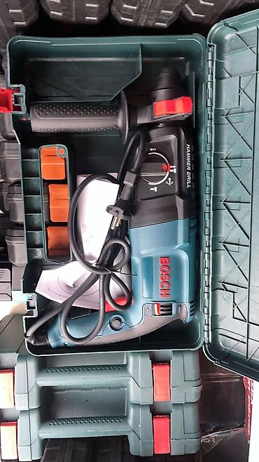 bosh drel: İki alətdən ibarət dəst 1) Zərbəli matkap-perforator (BOSCH tipli — 1