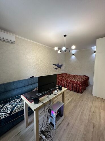Продажа квартир: 1 комната, 31 м², Сталинка, 1 этаж, Евроремонт