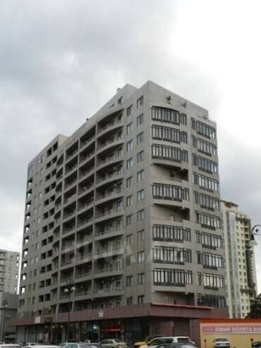 Köhnə tikili: 4 otaqlı, Yeni tikili, m. Gənclik, 178 kv. m