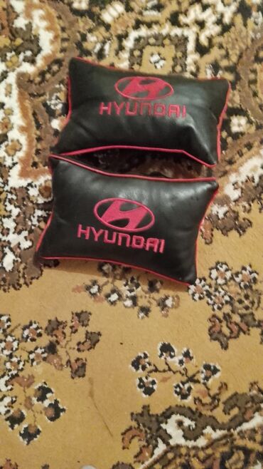 Avtomobil üçün alətlər: Təcili satılır Hyundai üçün boyun yastığı. Cırığı, söküyü, yırtığı