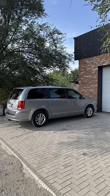 audi 100 quattro: Dodge Grand Caravan: 2019 г., 3.6 л, Автомат, Газ, Минивэн — 7