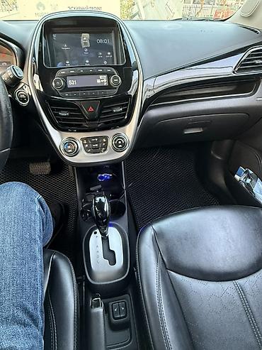 Chevrolet: Chevrolet Spark: 2018 г., Автомат, Бензин, Хэтчбэк — 9
