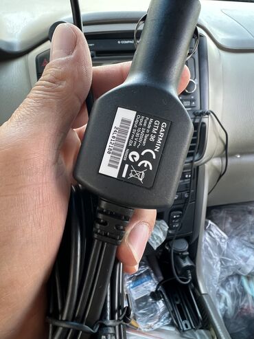 зарядное для авто: Зарядное устройство, кабель на Garmin GTM 36