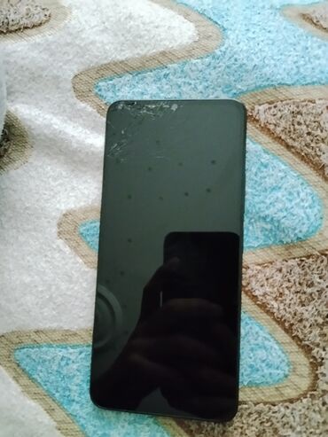 Samsung: Redmi 13C, 128 GB, rəng - Qara, Qırıq