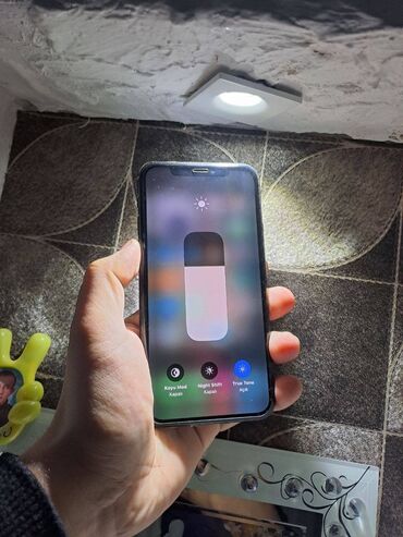 iphone 11 kredit kartı: IPhone 11 Pro, 64 GB, Barmaq izi, Face ID, Simsiz şarj