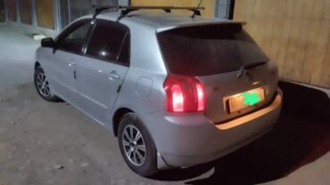 Toyota: Toyota : 2003 г., 1.8 л, Автомат, Бензин, Хэтчбэк — 9