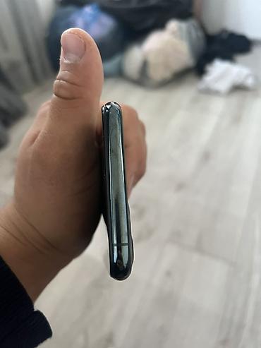 apple iphone se: Apple iPhone 11 Pro, цвет Midnight Green - Тройная основная камера 12 — 2