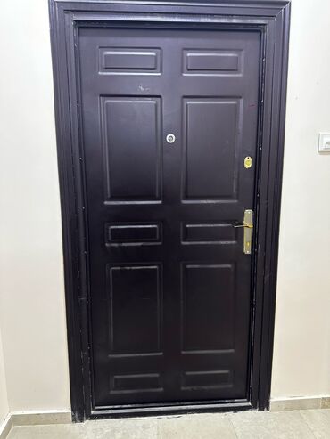 Giriş qapıları: İşlənmiş Seyf Giriş qapısı Zəmanətli, Ödənişli quraşdırma, Ünvandan götürmə lalafo.az -da Giriş qapıları: İşlənmiş Seyf Giriş qapısı Zəmanətli, Ödənişli quraşdırma, Ünvandan götürmə