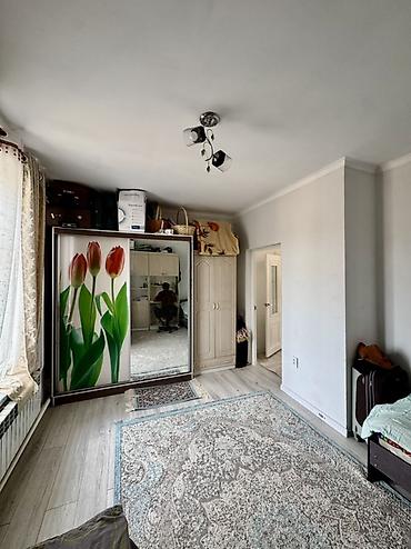 Продажа коттеджей и домов: 🏡 ПРОДАЁТСЯ ДОМ В ЖИЛМАССИВЕ ӨСКӨН-ОРДО 📍 Адрес: жилмассив Өскөн-Ордо — 11