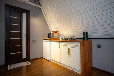 Bağ evlərinin kirayəsi: 130 kv. m, 4 otaqlı, Kombi — 19