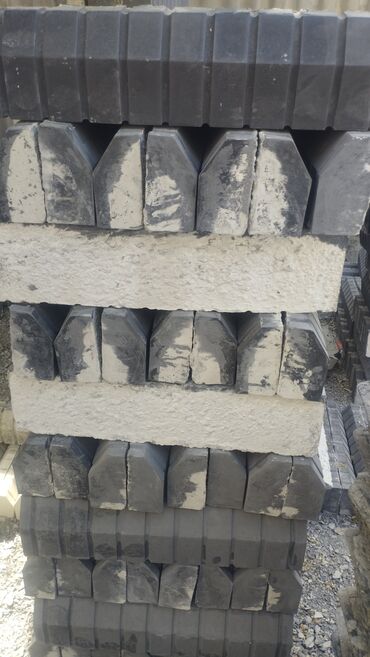 Дорожные бордюры: Дорожный бордюр, Прессованный, Бетонный, Новый — 8