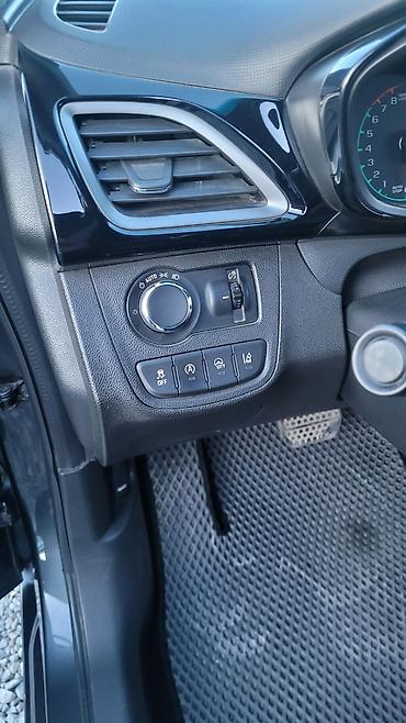 Chevrolet: Chevrolet Spark: 2019 г., 0.1 л, Вариатор, Бензин — 8