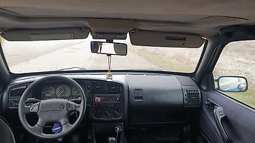 Volkswagen: Volkswagen Passat: 1992 г., 2 л, Механика, Бензин, Седан — 14