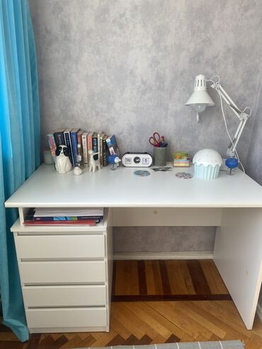 белый письменный стол: Стол письменный JYSK