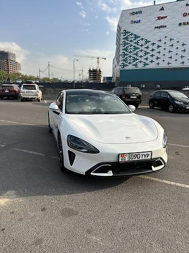 авто для такси: Zeekr 001: | 2024 г. Седан — 3